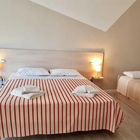 Naranja Bed & Breakfast
